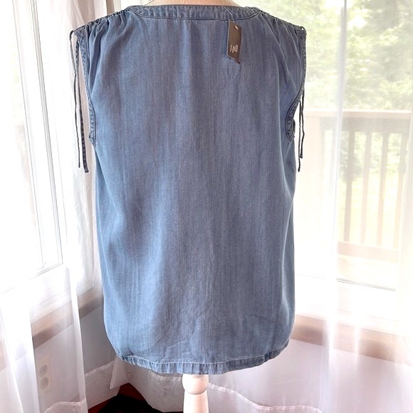 J. Jill Denim Top Sleeveless Popover Chambray 100% Tencel Size Medium NWT - Picture 6 of 12